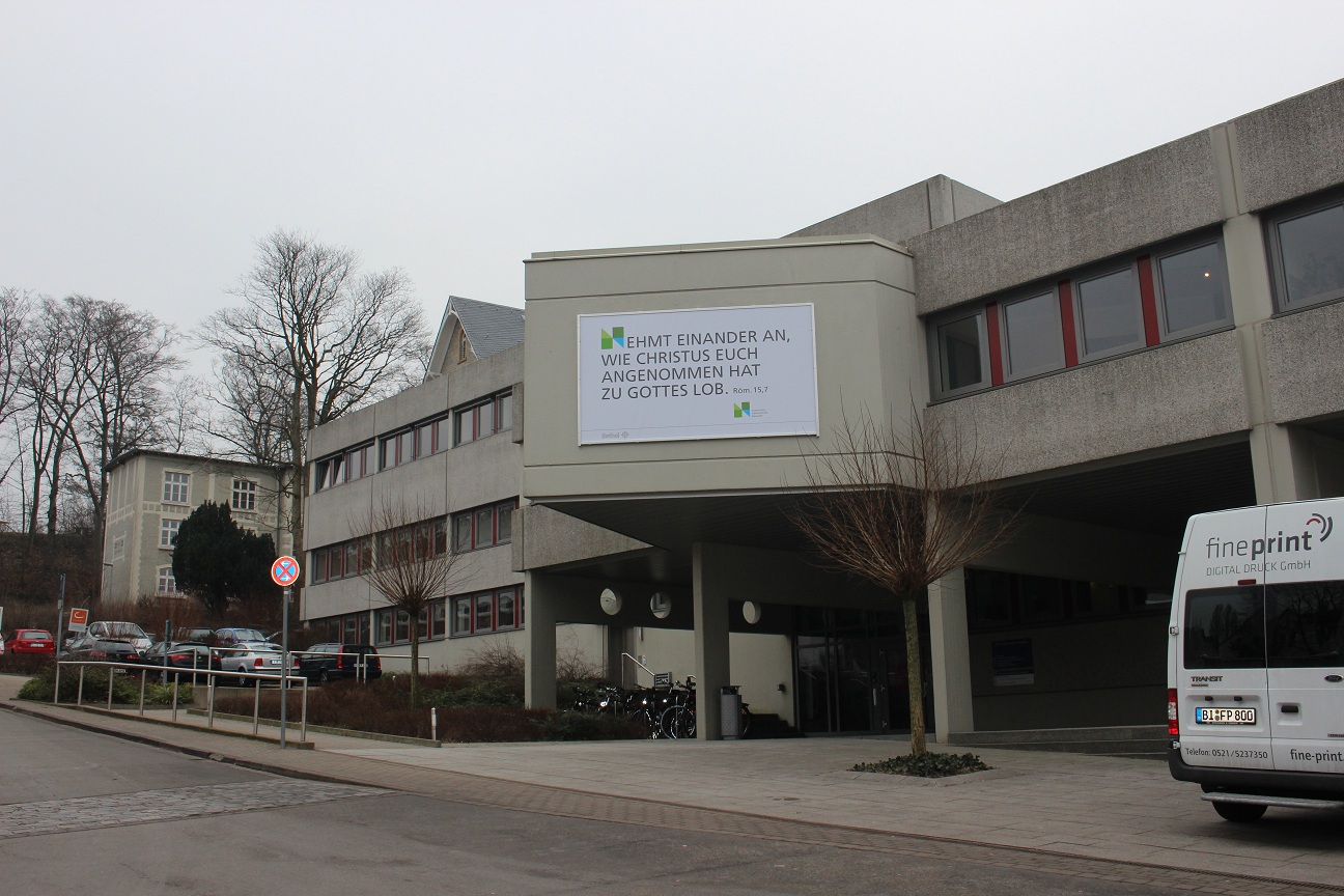 Haus Nazareth mit der Jahreslosung der Jahres 2015